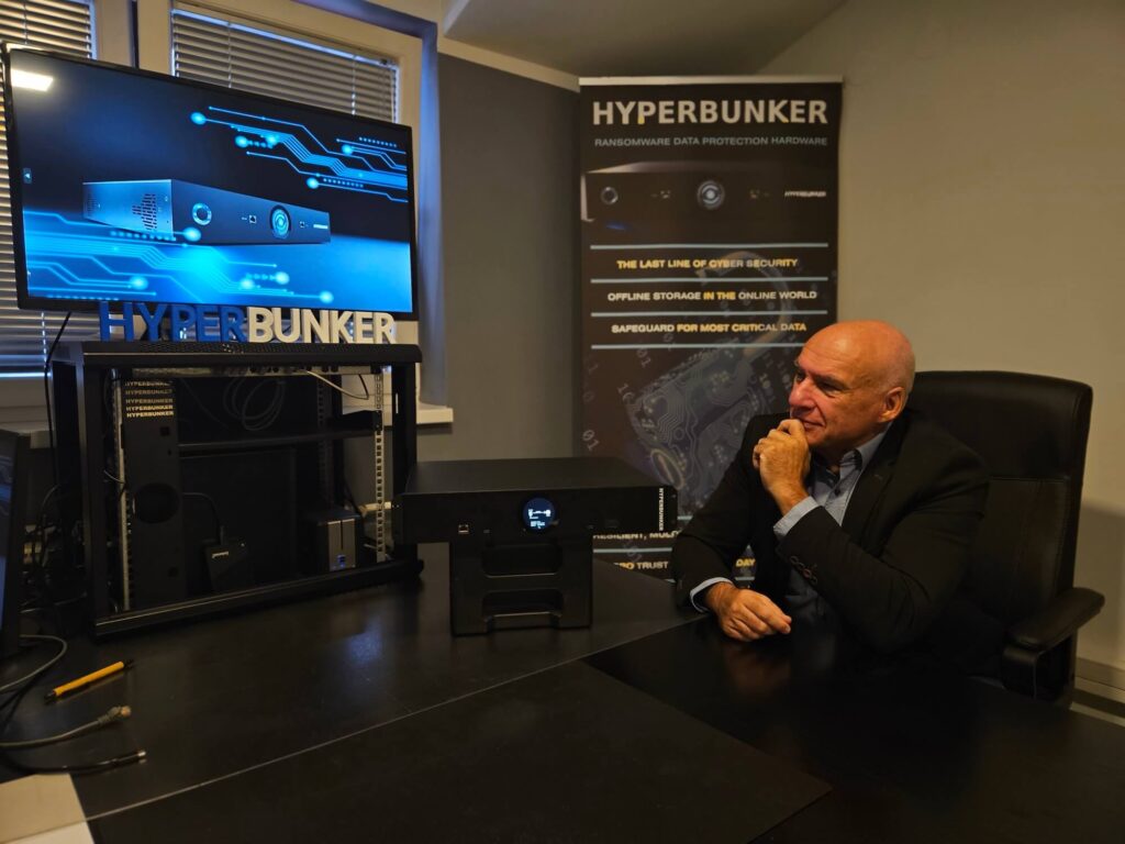 HyperBunker - DemoBox